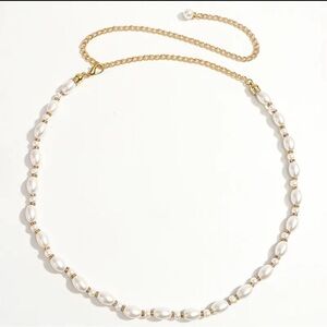 Elegant Gold and White Pearl Belt